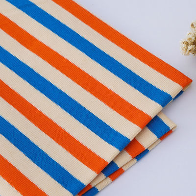 柔らかく快適で 肌に優しい健康的なフーディ用 ストライプ付き綿織物