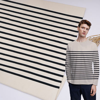 スポーツスーツ ストライプ 編み物