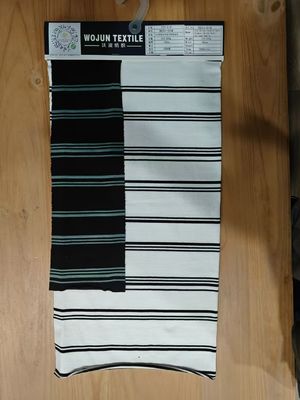 シンプルで肌に優しい 柔らかい 快適な ストライプ付き素材のTシャツ用布