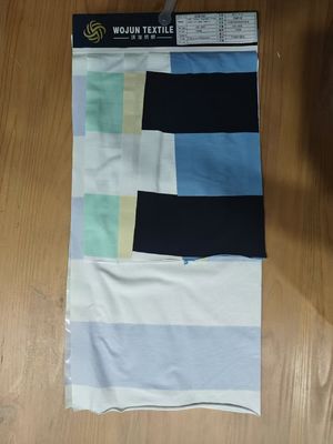 ファッショナブルで柔らかい 滑らかで肌に優しい ストライプ付きの編み布 Tシャツ