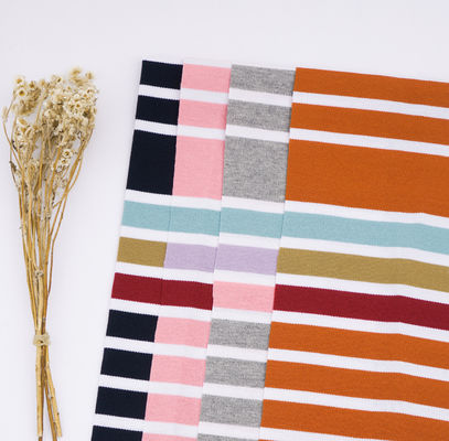 良い価格 健康的で快適、通気性の良いストライプニット生地（Tシャツ用） オンライン