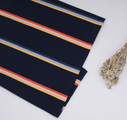 健康的で、シャリ感があり、耐摩耗性、通気性のあるストライプニット生地（Tシャツ用）