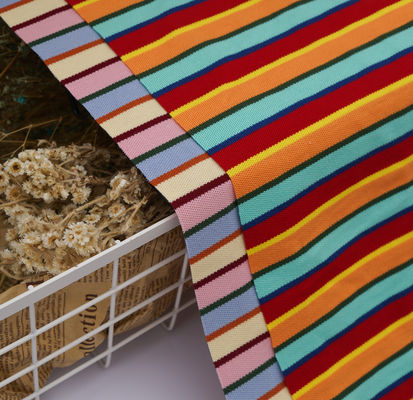 良い価格 通気性と快適な伸縮性ストライプニット生地（レジャーウェア用） オンライン