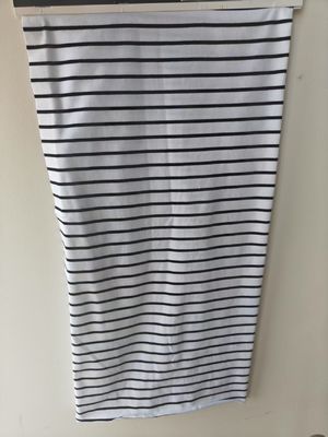 良い価格 通気性と快適性、色褪せしにくい、ストライプ柄のTシャツ用素材 オンライン