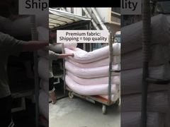 生地の積み込みと積み下ろし